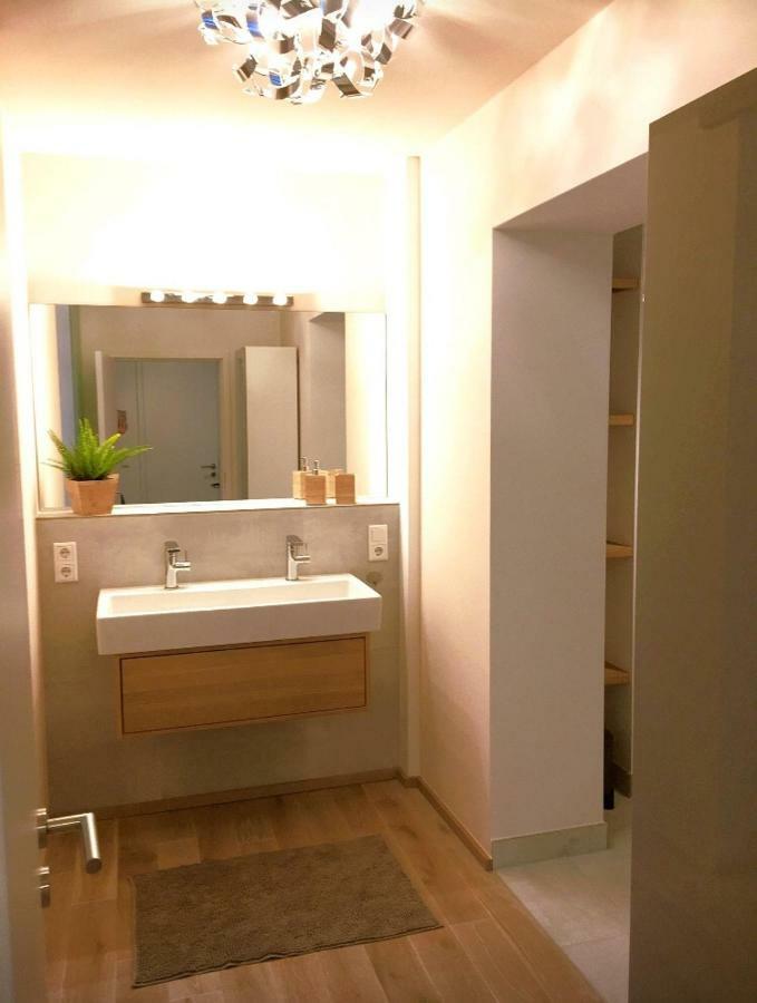 Koblenz Sued Exklusive Und Zentrale Designer Wohnung Esterno foto